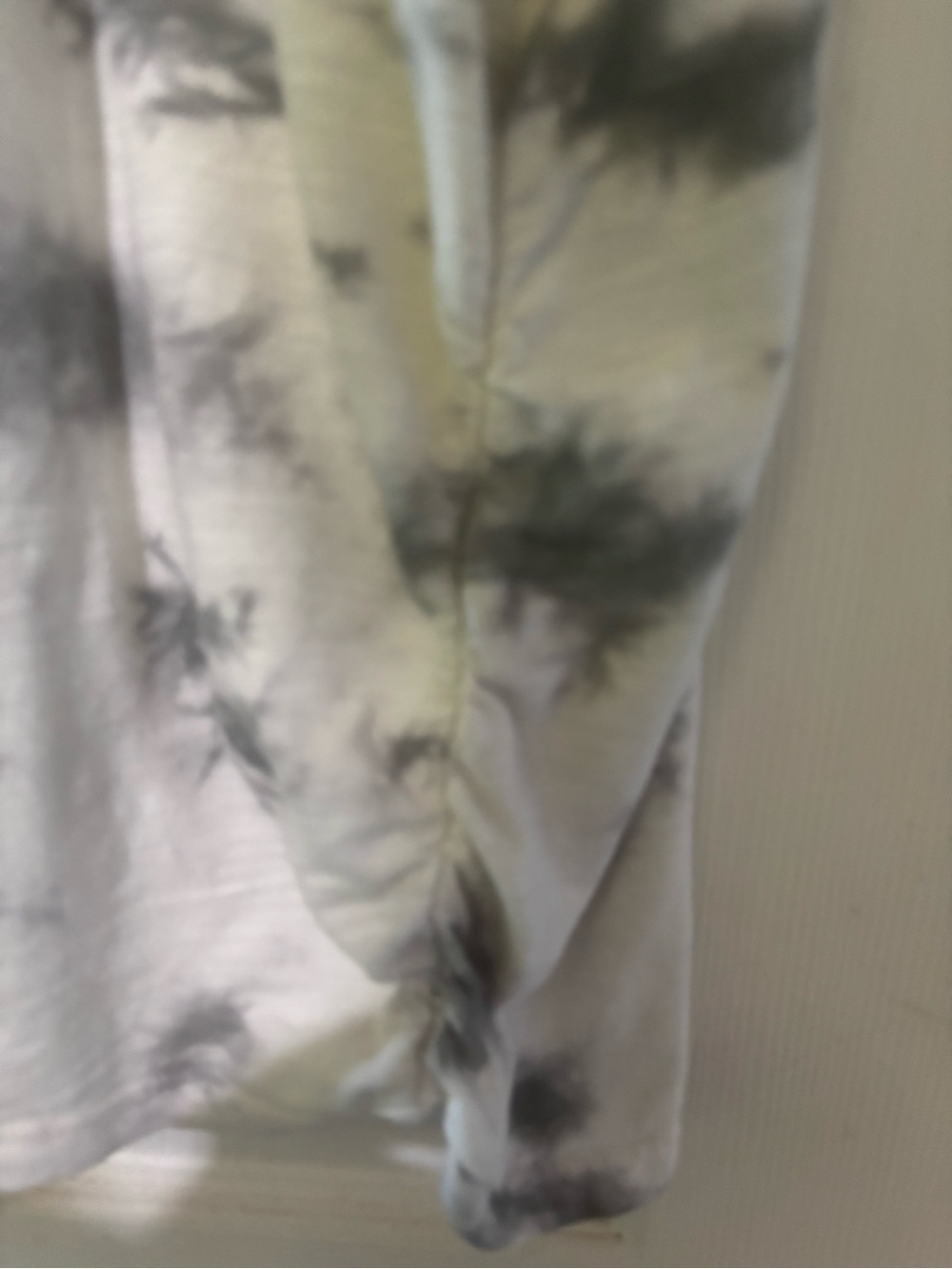 Lane Bryant Gray Tie-Dye V-Neck Short Sleeve Top - Picture 3 of 4